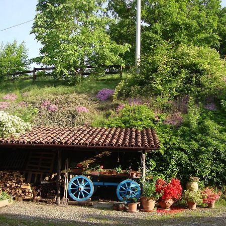 Bed and Breakfast Cascina Nel Bosco Moncucco Torinese Exterior foto