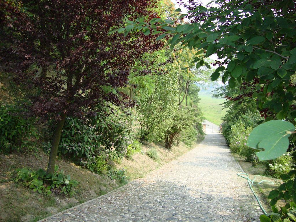 Bed and Breakfast Cascina Nel Bosco Moncucco Torinese Exterior foto
