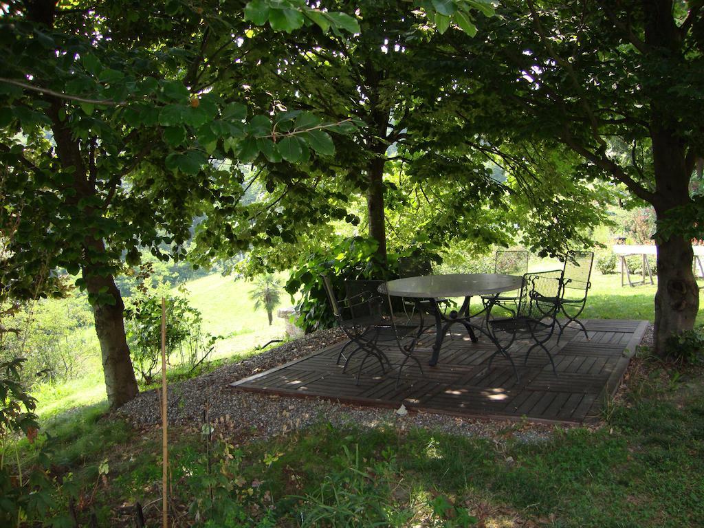 Bed and Breakfast Cascina Nel Bosco Moncucco Torinese Exterior foto