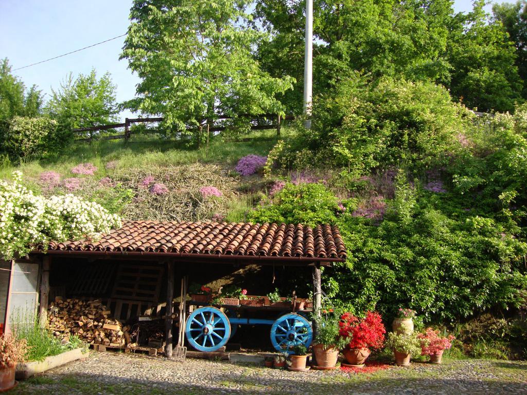 Bed and Breakfast Cascina Nel Bosco Moncucco Torinese Exterior foto